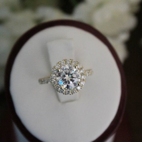 NEW Gold Round Diamond Halo Engagement Ring - Picture 4 of 6